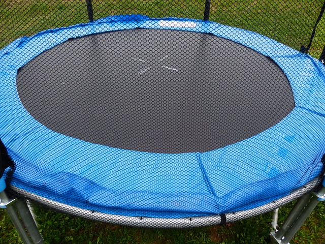 trampolína se sítí